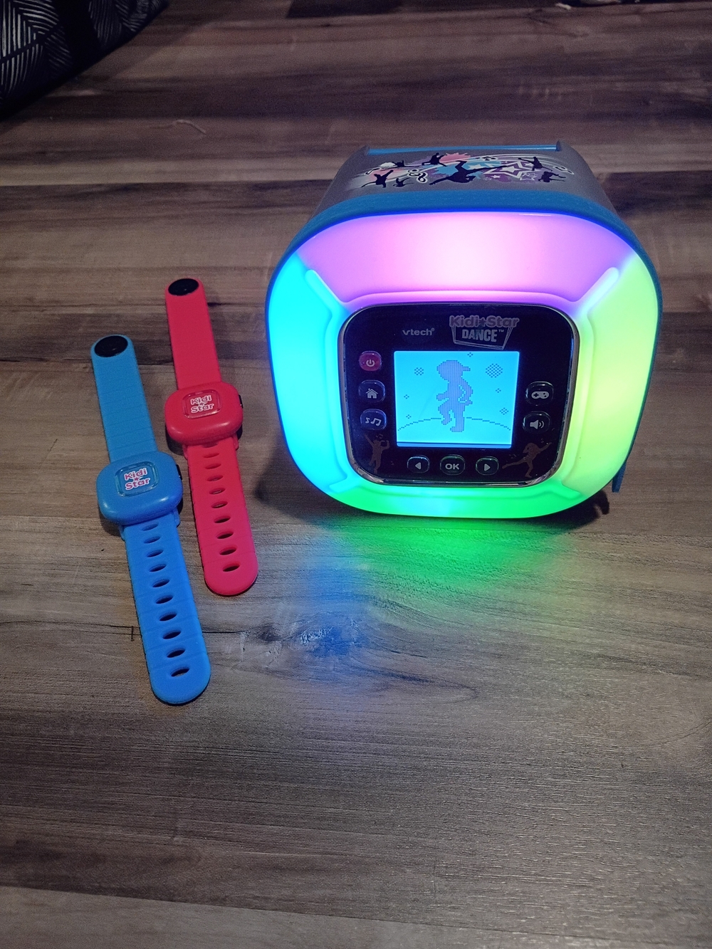 VTech Kidizoom Dance Interactive Light Cube with Blue and Pink Watches